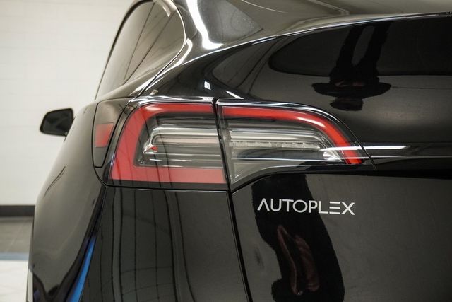 2022 Tesla Model Y Long Range AWD - 22935684 - 35