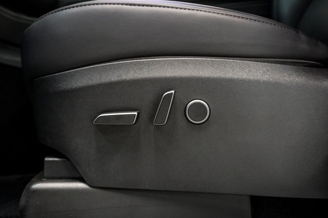 2022 Tesla Model Y Long Range AWD - 22935684 - 6