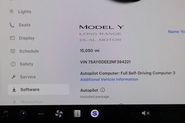 2022 Tesla Model Y Long Range AWD with B&W Premium Interior and Acceleration Boost - 22939231 - 9