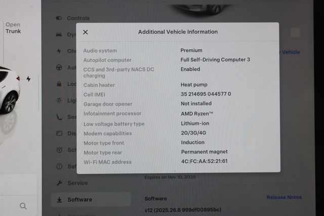 2022 Tesla Model Y Long Range AWD with B&W Premium Interior and Acceleration Boost - 22939231 - 10