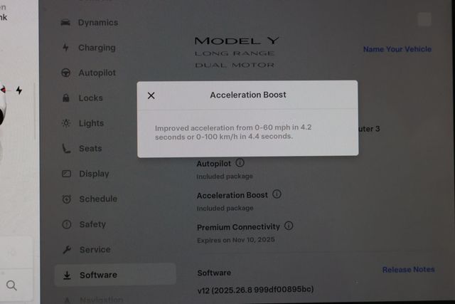 2022 Tesla Model Y Long Range AWD with B&W Premium Interior and Acceleration Boost - 22939231 - 13