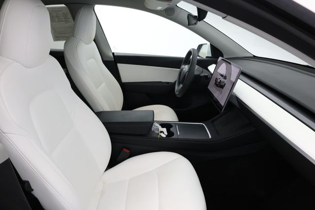 2022 Tesla Model Y Long Range AWD with B&W Premium Interior and Acceleration Boost - 22939231 - 24
