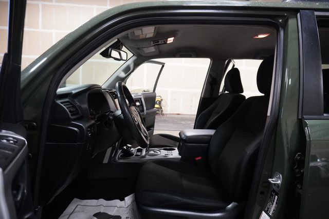 2022 Toyota 4Runner Trail Special Edition 4WD - 22937219 - 4