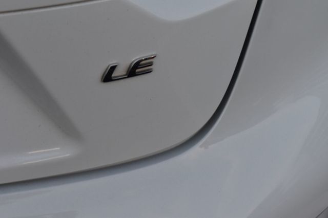 2022 Toyota Corolla LE CVT - 22798784 - 40