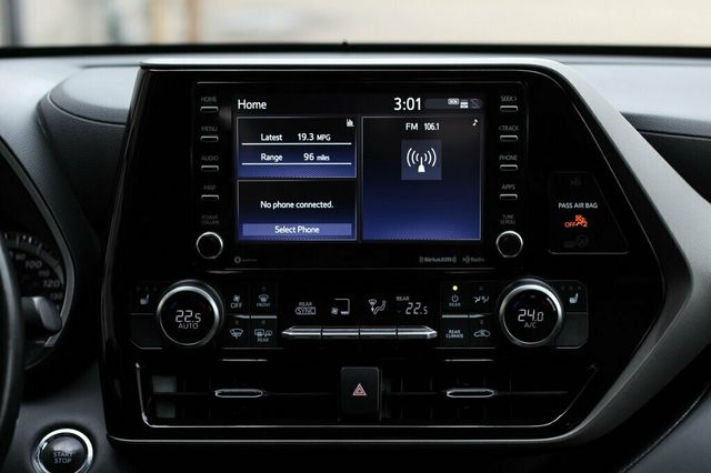 2022 Toyota Highlander ONE OWNER AWD XLE MOONROOF - 22928288 - 13