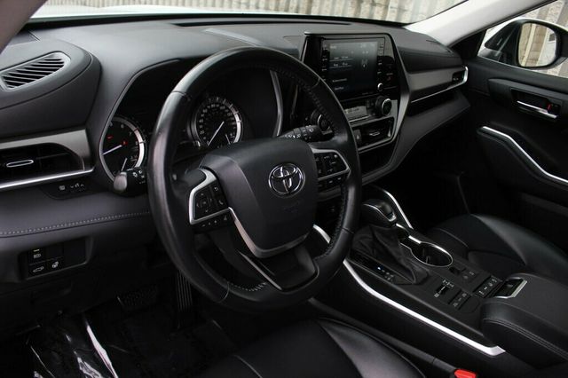 2022 Toyota Highlander ONE OWNER AWD XLE MOONROOF - 22928288 - 24