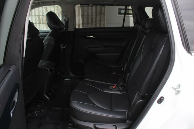 2022 Toyota Highlander ONE OWNER AWD XLE MOONROOF - 22928288 - 26
