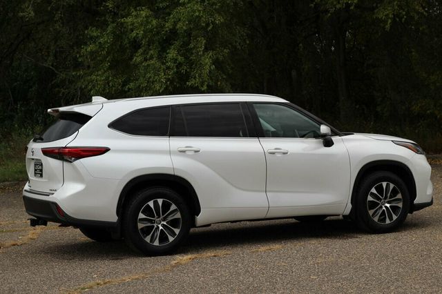2022 Toyota Highlander ONE OWNER AWD XLE MOONROOF - 22928288 - 2