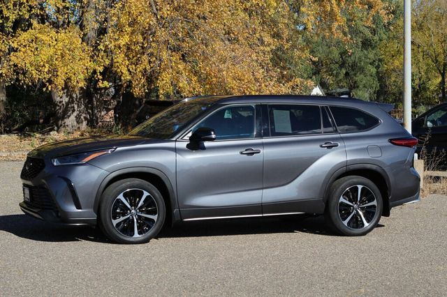 2022 Toyota Highlander ONE OWNER AWD XSE W/ PREMIUM ENTUNE JBL AUDIO SYSTEM/ NAVIGATION - 22920863 - 16
