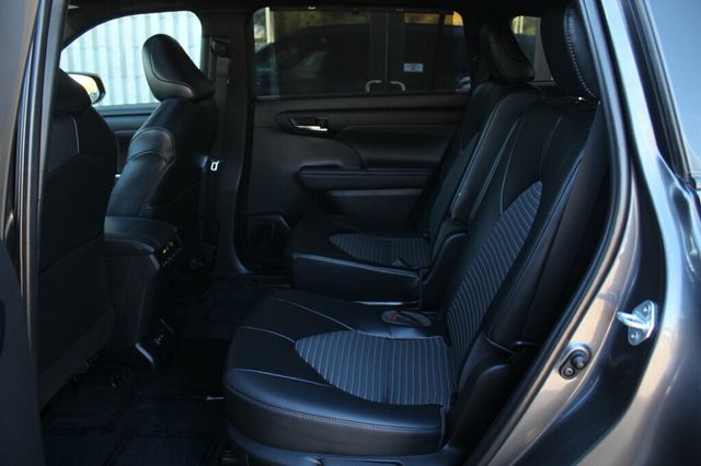 2022 Toyota Highlander ONE OWNER AWD XSE W/ PREMIUM ENTUNE JBL AUDIO SYSTEM/ NAVIGATION - 22920863 - 28