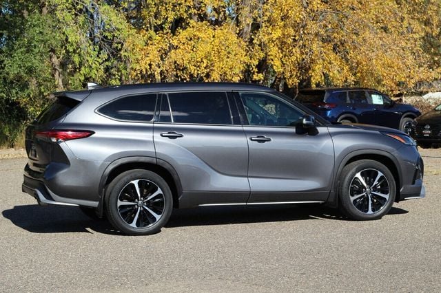 2022 Toyota Highlander ONE OWNER AWD XSE W/ PREMIUM ENTUNE JBL AUDIO SYSTEM/ NAVIGATION - 22920863 - 2