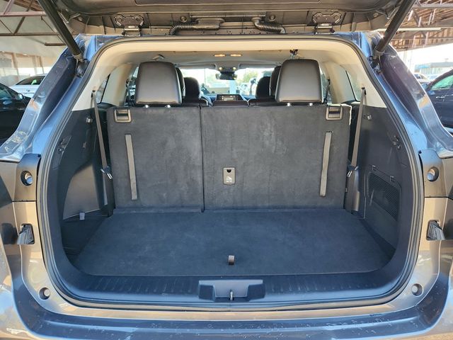 2022 Toyota Highlander XLE - 22935165 - 21