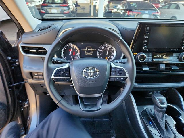 2022 Toyota Highlander XLE - 22935165 - 24