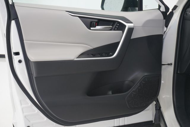 2022 Toyota RAV4 Hybrid XLE Premium AWD - 22821471 - 11
