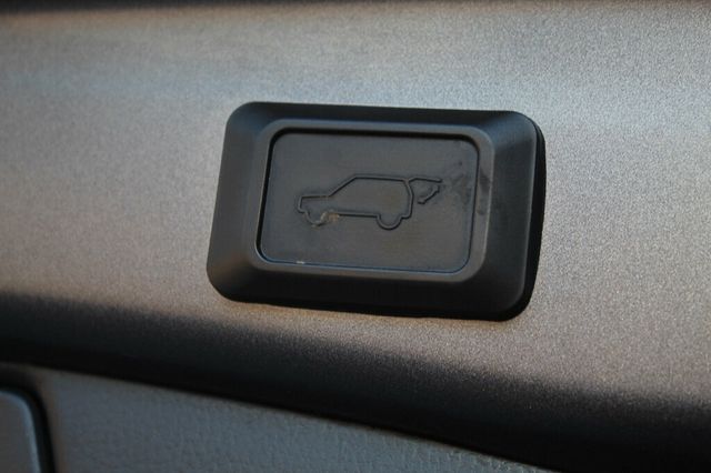 2022 Toyota RAV4 ONE OWNER AWD HYBRID LIMITED W/ LEATHER, JBL PREMIUM AUDIO - 22934336 - 29