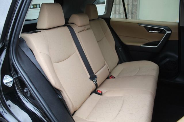 2022 Toyota RAV4 ONE OWNER AWD HYBRID XLE W/ HEATED SEATS, MOONROOF - 22934313 - 10