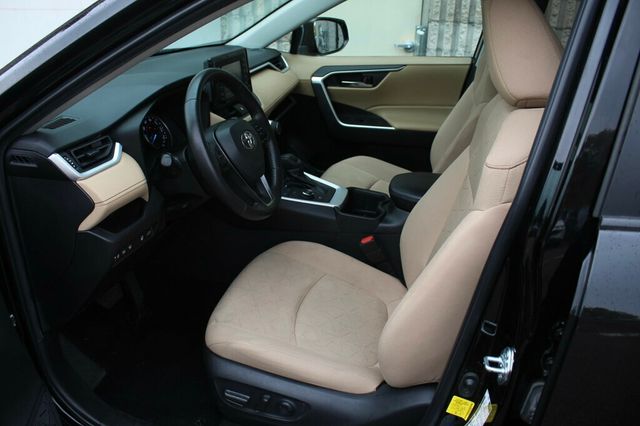 2022 Toyota RAV4 ONE OWNER AWD HYBRID XLE W/ HEATED SEATS, MOONROOF - 22934313 - 23