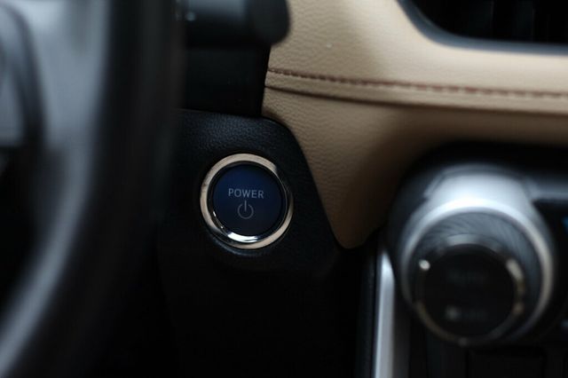 2022 Toyota RAV4 ONE OWNER AWD HYBRID XLE W/ HEATED SEATS, MOONROOF - 22934313 - 29