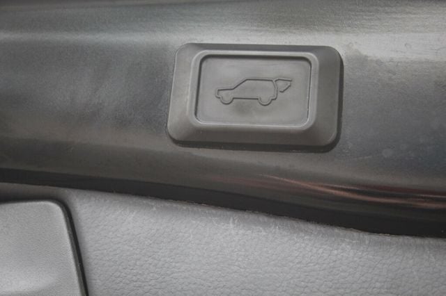 2022 Toyota RAV4 ONE OWNER AWD HYBRID XLE W/ HEATED SEATS, MOONROOF - 22934313 - 31