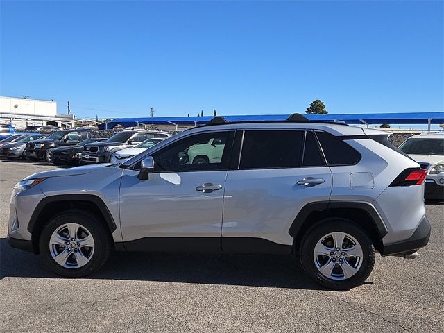 2022 Toyota RAV4 XLE FWD - 22938718 - 1