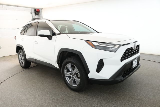 2022 Toyota RAV4 XLE with Convenience Package - 22906978 - 2