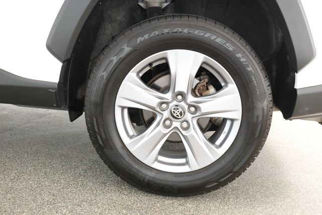 2022 Toyota RAV4 XLE with Convenience Package - 22906978 - 6