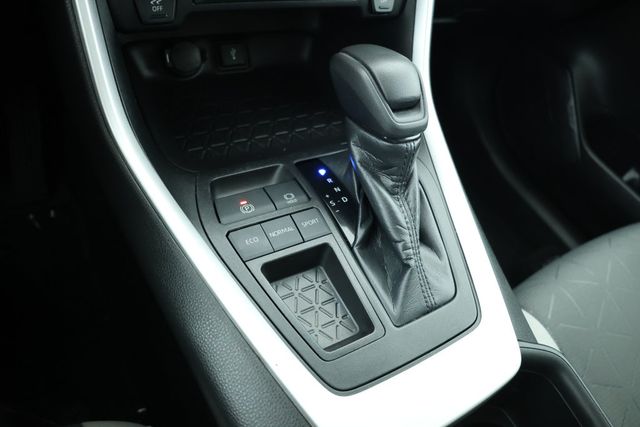 2022 Toyota RAV4 XLE with Convenience Package - 22913973 - 14