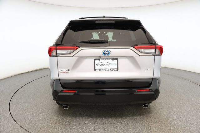 2022 Toyota RAV4 Prime XSE with Premium Audio & 6.6kW Onboard Charger & Weather Package - 22924567 - 4