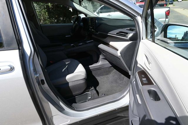 2022 Toyota Sienna LE FWD 8-Passenger - 22925026 - 14