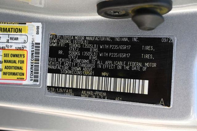 2022 Toyota Sienna LE FWD 8-Passenger - 22925026 - 28