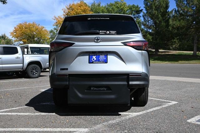 2022 Toyota Sienna LE FWD 8-Passenger - 22925026 - 6