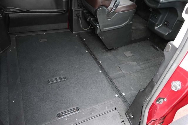 2022 Toyota Sienna Platinum AWD 7-Passenger - 22929824 - 18