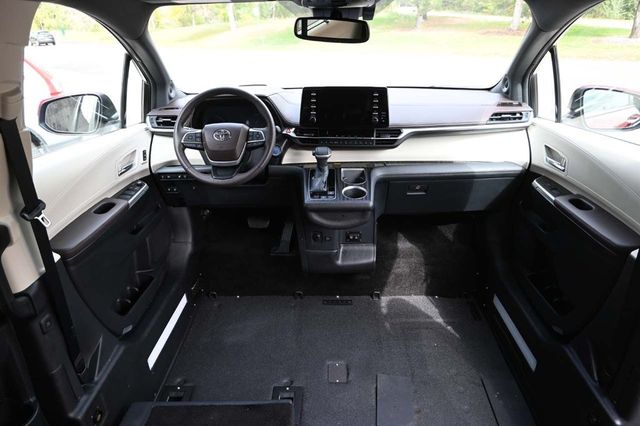 2022 Toyota Sienna Platinum AWD 7-Passenger - 22929824 - 20