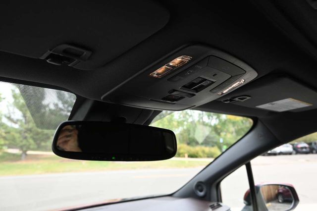 2022 Toyota Sienna Platinum AWD 7-Passenger - 22929824 - 30