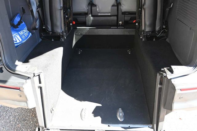 2022 Toyota Sienna XLE Handicap Mobility Van - 22926995 - 18