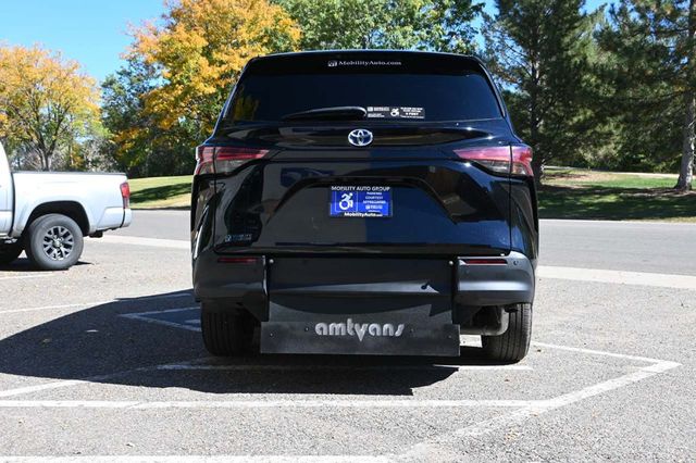 2022 Toyota Sienna XLE Handicap Mobility Van - 22926995 - 6