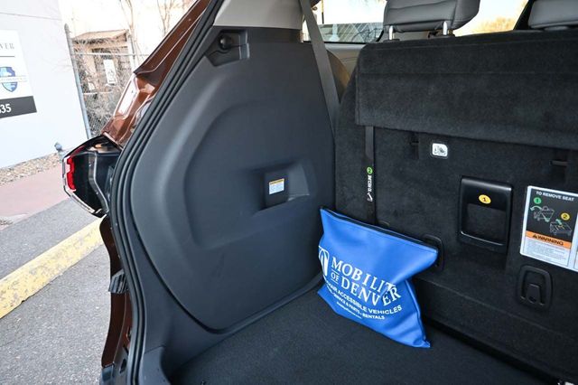 2022 Toyota Sienna XLE Mobility Handicap Van - 22752615 - 26