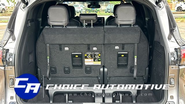 2022 Toyota Sienna XSE FWD 7-Passenger - 22404945 - 25