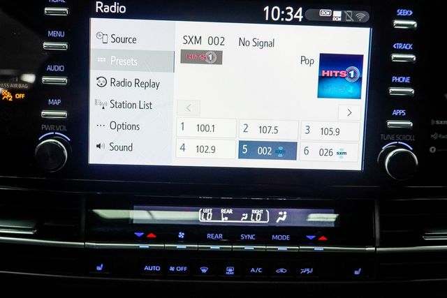 2022 Toyota Sienna XSE FWD 7-Passenger - 22935330 - 22