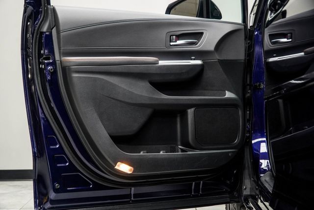 2022 Toyota Sienna XSE FWD 7-Passenger - 22935330 - 31