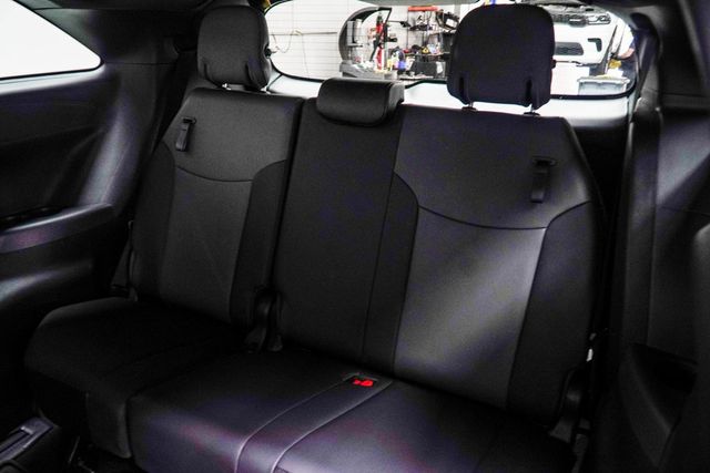 2022 Toyota Sienna XSE FWD 7-Passenger - 22935330 - 38