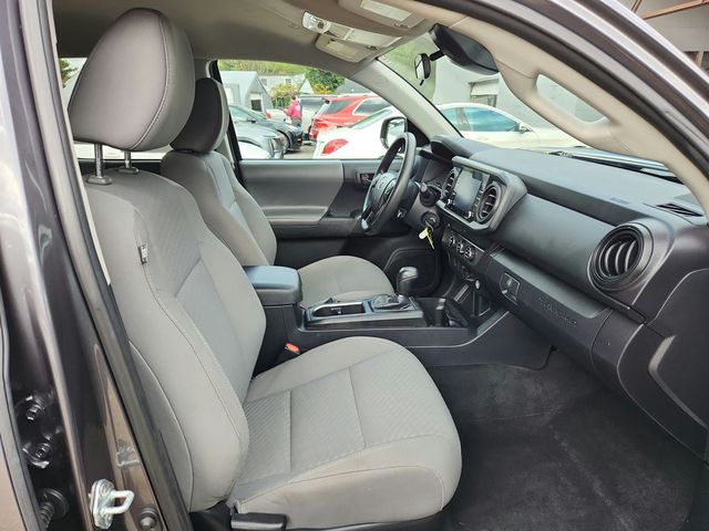 2022 Toyota Tacoma 2WD SR Double Cab 5' Bed I4 Automatic w/ Chrome Tube Steps - 22934216 - 13