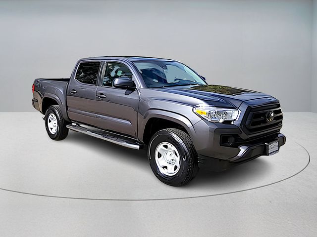2022 Toyota Tacoma 2WD SR Double Cab 5' Bed I4 Automatic w/ Chrome Tube Steps - 22934216 - 1