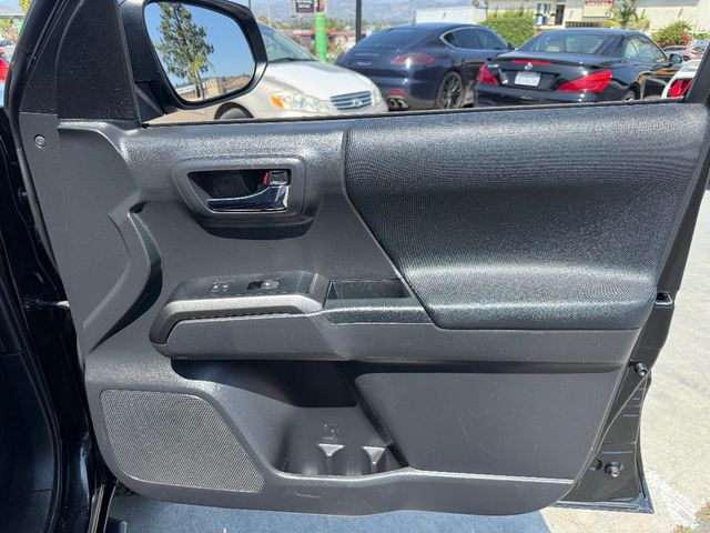 2022 Toyota Tacoma 4WD TRD Off Road Double Cab 5' Bed V6 Automatic - 22875275 - 14