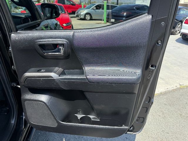 2022 Toyota Tacoma 4WD TRD Off Road Double Cab 5' Bed V6 Automatic - 22875275 - 17