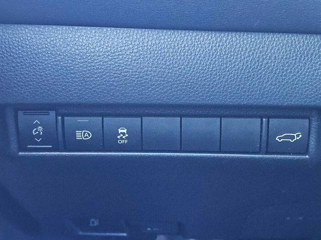 2022 Toyota Venza LE AWD - 22923041 - 26