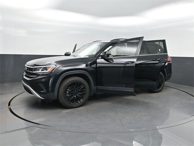 2022 Volkswagen Atlas 2.0T SE w/Technology FWD - 22914182 - 32