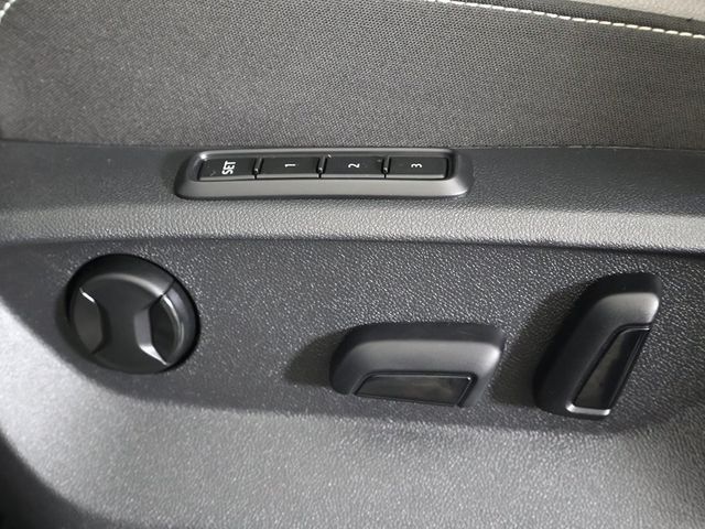 2022 Volkswagen Atlas 3.6L V6 SEL Premium R-Line 4MOTION - 22927719 - 39