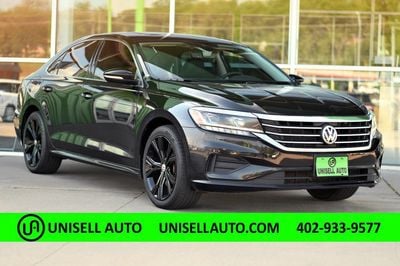 2022 Volkswagen Passat - 1VWSA7A33NC002979