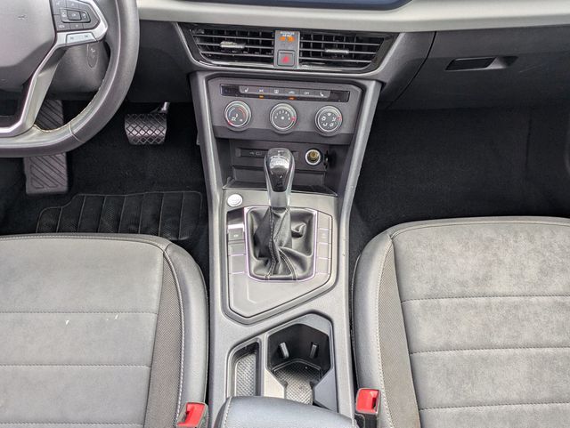 2022 Volkswagen Taos SE FWD - 22907031 - 18